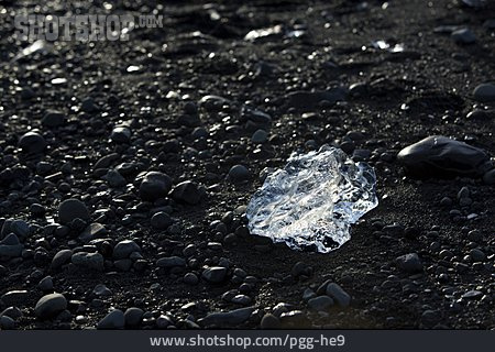 
                Eiskristall, Erdboden                   