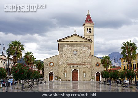
                Kirche, Carrara, Chiesa Della Sacra Famiglia                   