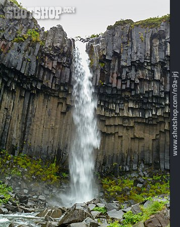 
                Wasserfall, Basalt                   