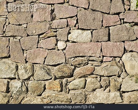 
                Natursteinmauer, Bruchsteine                   