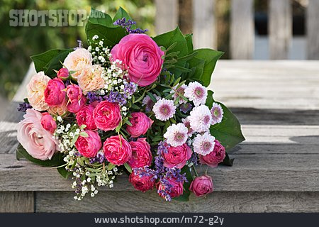 
                Blumenstrauß, Brautstrauß, Floristik                   