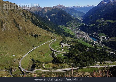 
                Gebirgspass, Gotthard                   