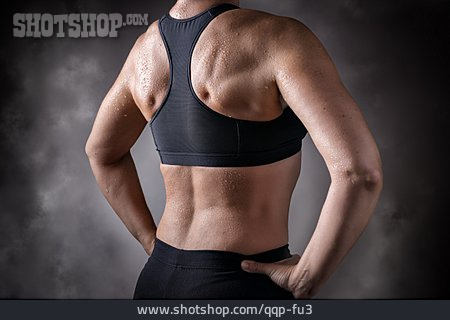 
                Frau, Sportlerin, Rückenmuskulatur                   