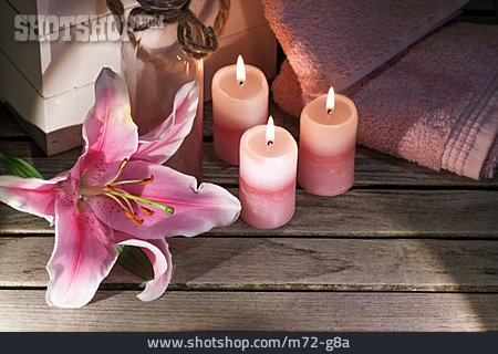 
                Kerze, Aromatherapie                   