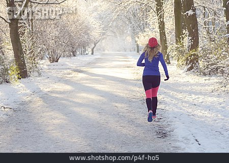 
                Winter, Laufsport, Joggerin                   