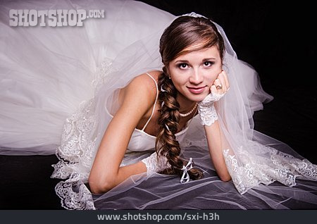 
                Braut, Hochzeitskleid                   