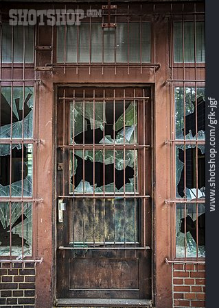 
                Fenster, Vandalismus, Ladengeschäft                   