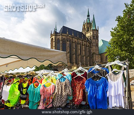 
                Kleidung, Wochenmarkt, Verkaufsstand, Erfurt                   