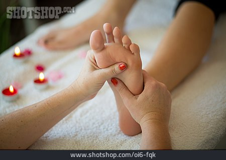 
                Massage, Fußmassage, Akupressur                   