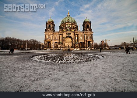 
                Berliner Dom                   