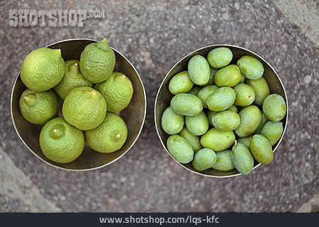 
                Oliven, Erntezeit, Zitronen                   