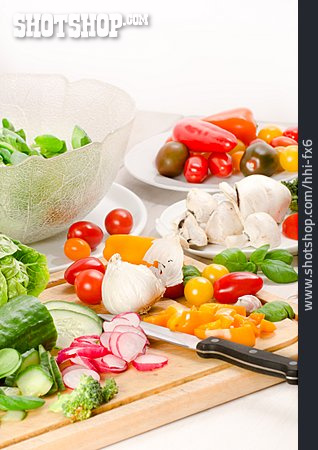 
                Gesunde Ernährung, Gemüse, Zubereitung, Salat                   