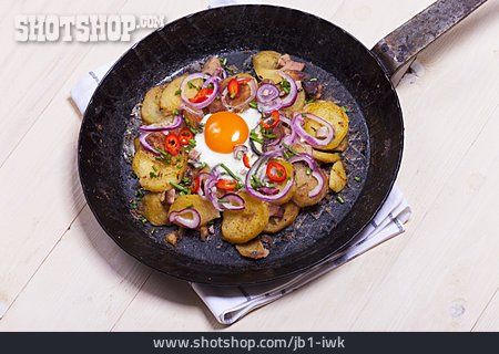
                Bratkartoffeln, Bauernfrühstück                   