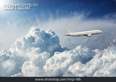 
                Flugzeug, über Den Wolken, Flugreise                   