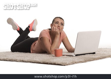 
                Frau, Langeweile, Nachdenklich, Laptop                   