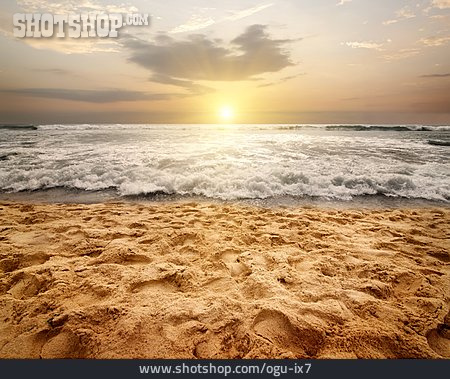 
                Sonnenuntergang, Strand, Meer, Sri Lanka                   