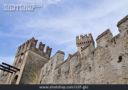 
                Burg, Festung, Castello Scaligero                   