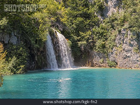 
                Wasserfall, Lagune                   