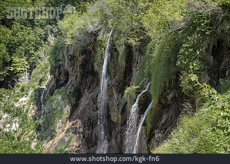 
                Wasserfall, Naturschutzgebiet                   