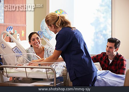 
                Familie, Krankenhaus, Postnatal                   