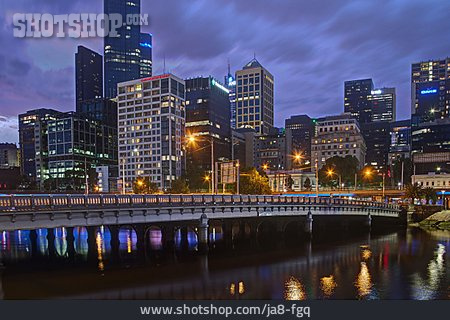 
                Skyline, Nachtbeleuchtung, Melbourne                   