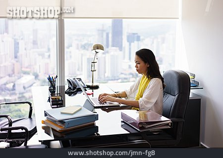
                Geschäftsfrau, Büro, Schreibtisch, Arbeitsplatz                   