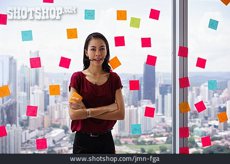 
                Geschäftsfrau, Ordnung & Organisation, Notizzettel, Brainstorming                   