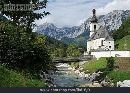 
                Dorfkirche, Ramsau, Berchtesgadener Alpen                   