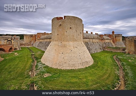 
                Festung Salses-le-château, Fort Von Salses, Salses-le-château                   