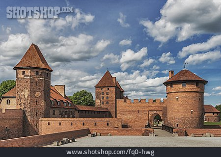 
                Burganlage, Marienburg, Malbork                   