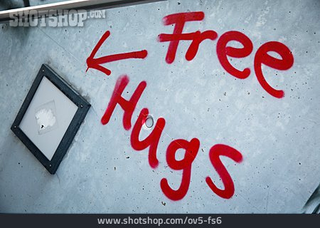 
                Graffiti, Free Hugs                   