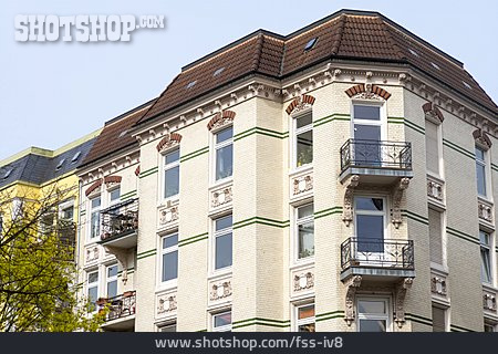 
                Hamburg, Mehrfamilienhaus, Eckhaus                   