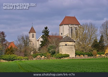 
                Kirche, Burgund, Saint-thibault                   
