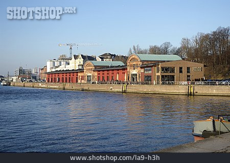 
                Hafen, Lübeck                   