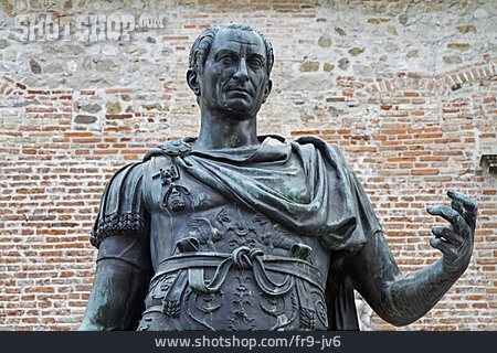 
                Statue, Julius Caesar, Cividale Del Friuli                   