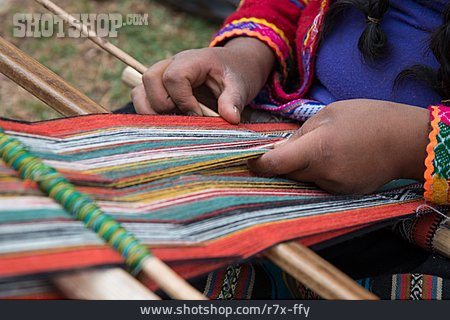 
                Handarbeit, Traditionell, Webstuhl, Peruanerin                   