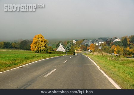 
                Straße, Ortseingang, Thalkleinich                   