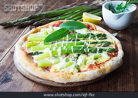 
                Grüner Spargel, Pizza, Selbstgemacht, Gemüsepizza                   