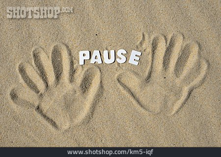 
                Pause                   