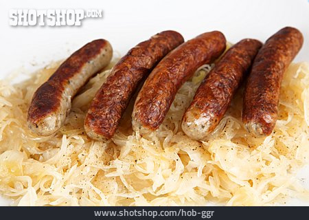 
                Spezialität, Bratwurst, Sauerkraut                   