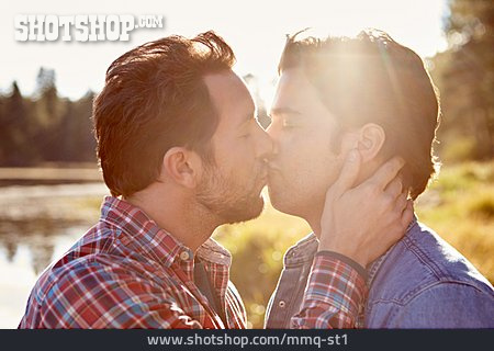 
                Kuss, Liebespaar, Homosexuell                   