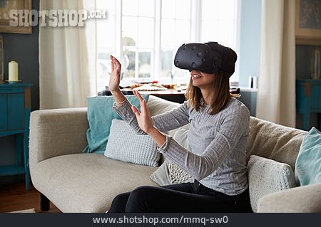 
                Spielen, Computerspiel, Virtual Reality Headset                   