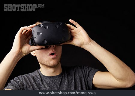 
                Virtuelle Realität, Virtuell, Virtual Reality Headset                   