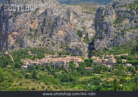 
                Dorf, Provence, Verdonschlucht                   