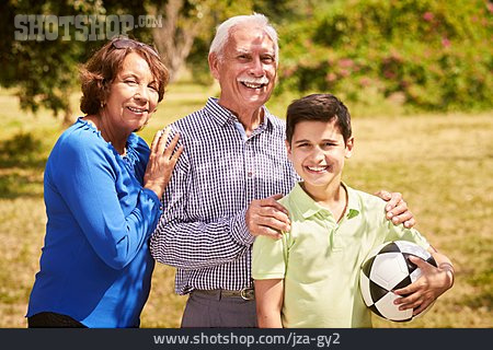 
                Enkel, Spielen, Ballspiel, Großeltern                   