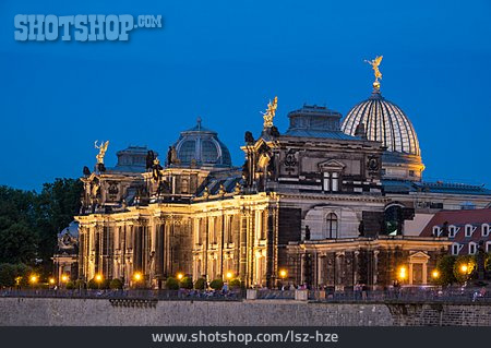 
                Dresden, Kunstakademie                   
