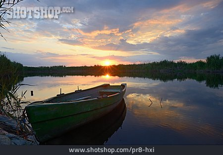 
                Sonnenuntergang, Boot, Ufer                   