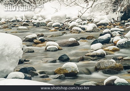 
                Winter, Fluss                   