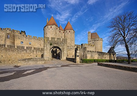 
                Burg, Carcassonne, Château Comtal                   