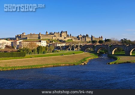 
                Stadtansicht, Südfrankreich, Carcassonne                   
